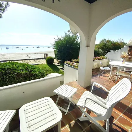 Villa En Bord De Avec Acces Plage, Terrasse & Wifi - Fr-1-736-48